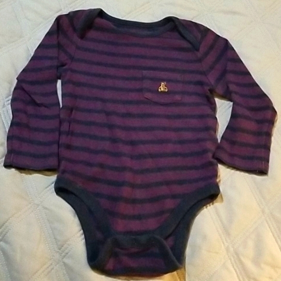 Baby Gap Long Sleeve Bodysuit One Piece 6-12 Mo Embroidered Bear On Pocket Snaps